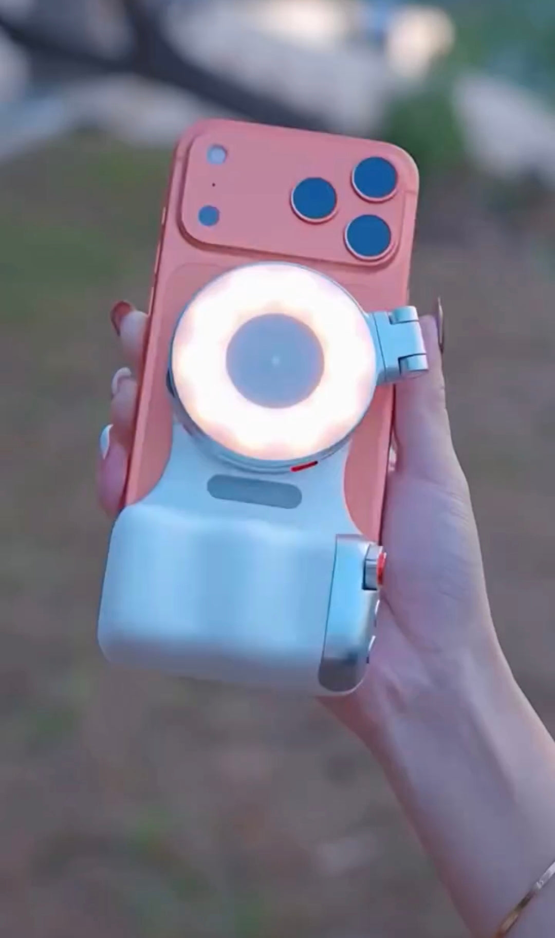 SnapGrip Pro: Magnetic Smartphone Camera Handle with Ring Light